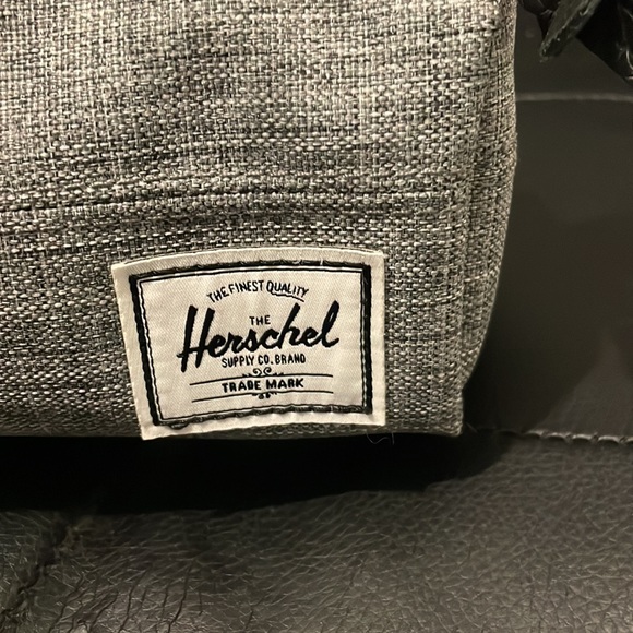 Pencil case - Picture 6 of 6